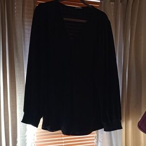 JODIFL Black V-Neck Blouse